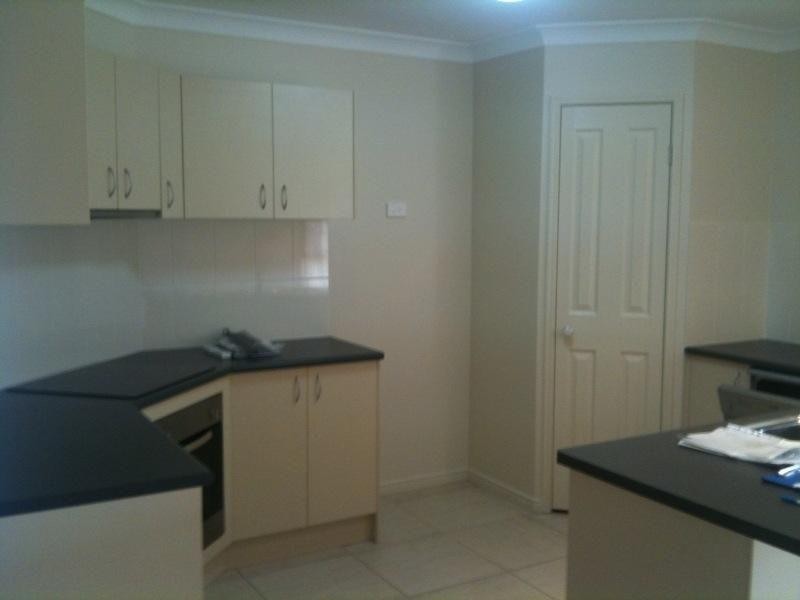 9 Violet Avenue, Springfield Lakes QLD 4300