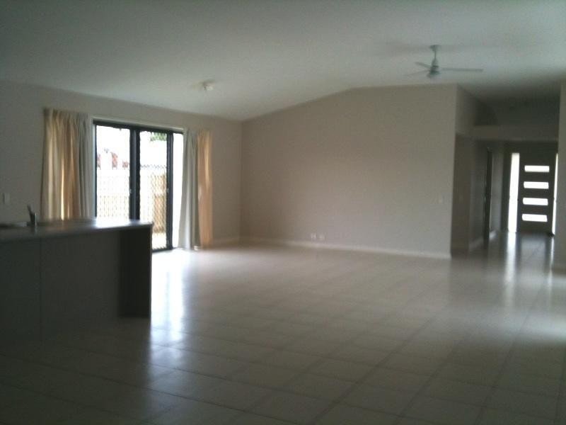 15 Ebony Street, Redland Bay QLD 4165