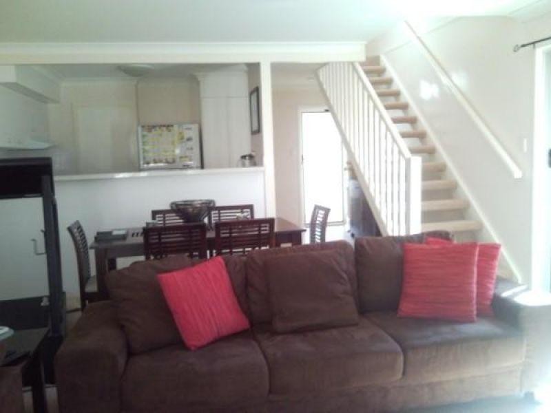1/2 Channel Street, Cleveland QLD 4163
