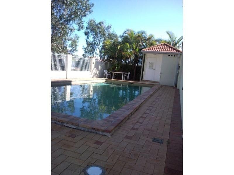 1/2 Channel Street, Cleveland QLD 4163