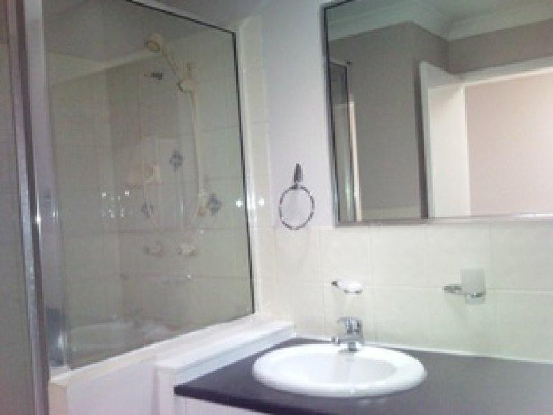 1/71-77 Railway Parade, Thorneside QLD 4158