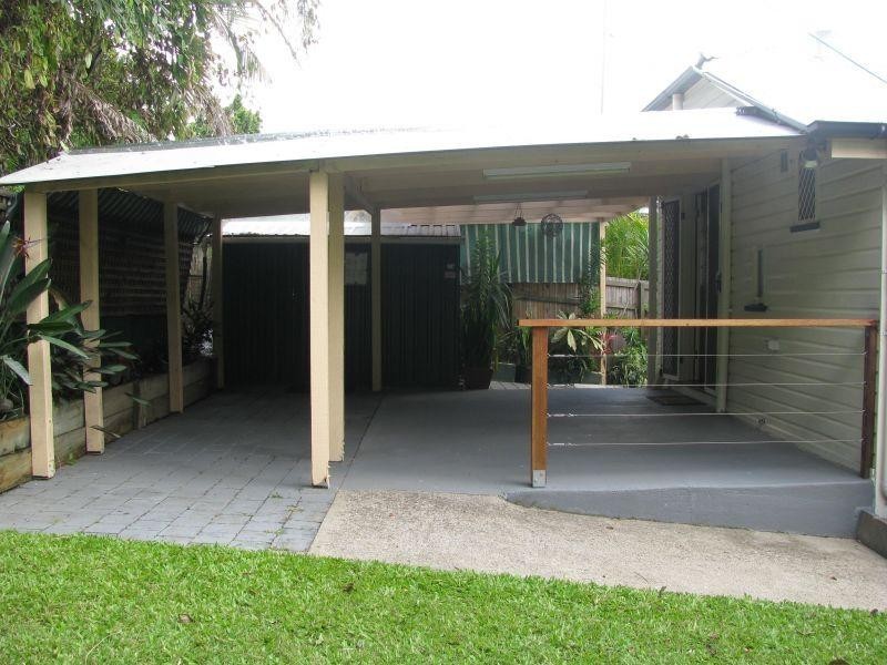 31 Glindemann Dve, Holland Park QLD 4121