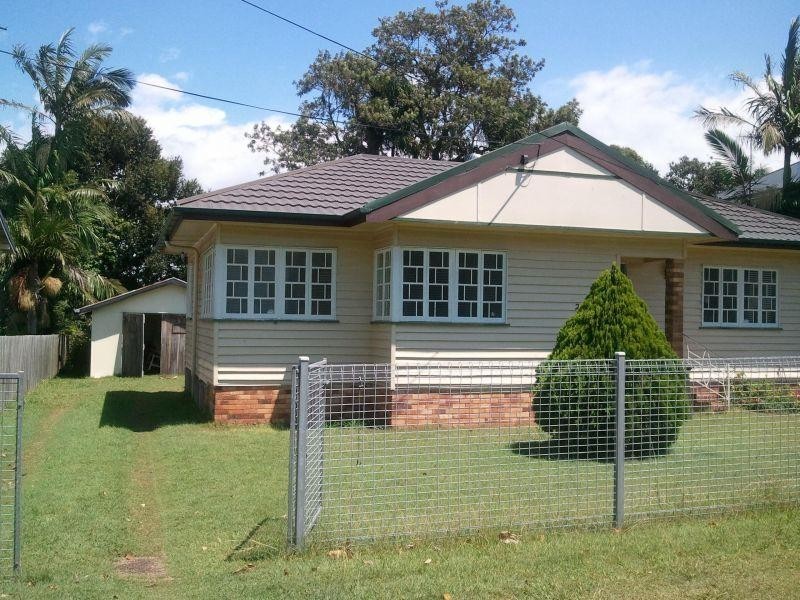 24 Moreton Avenue, Wynnum QLD 4178