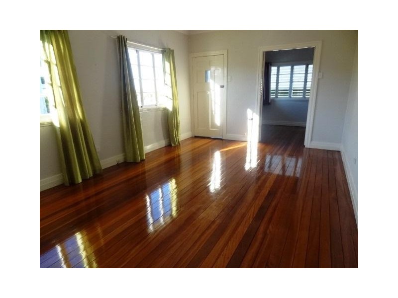 2 Booran Street, Lota QLD 4179