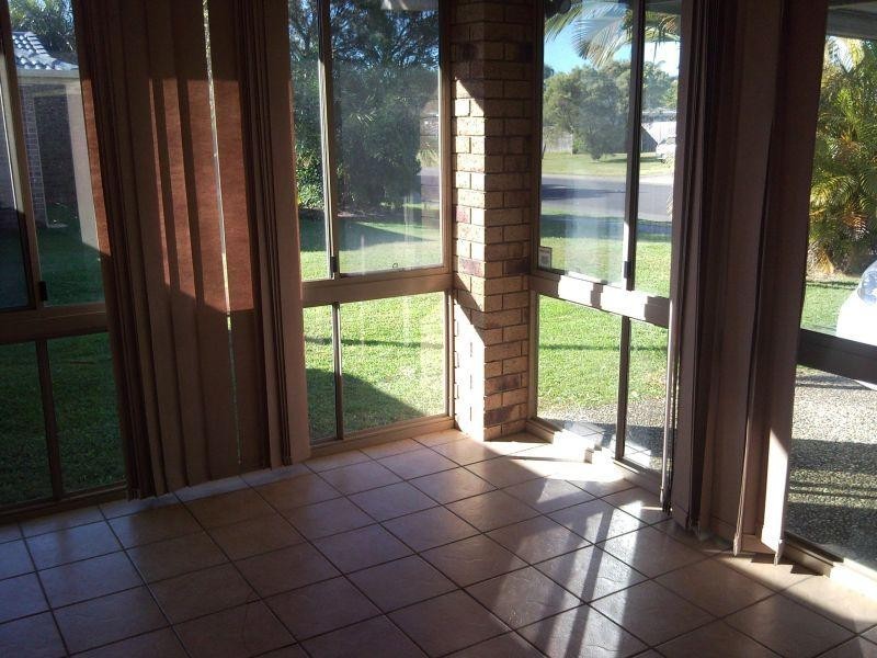 21 Hanlon, Tanah Merah QLD 4128