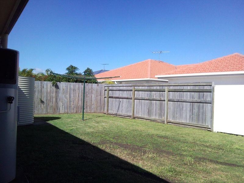 15 Ebony Street, Redland Bay QLD 4165