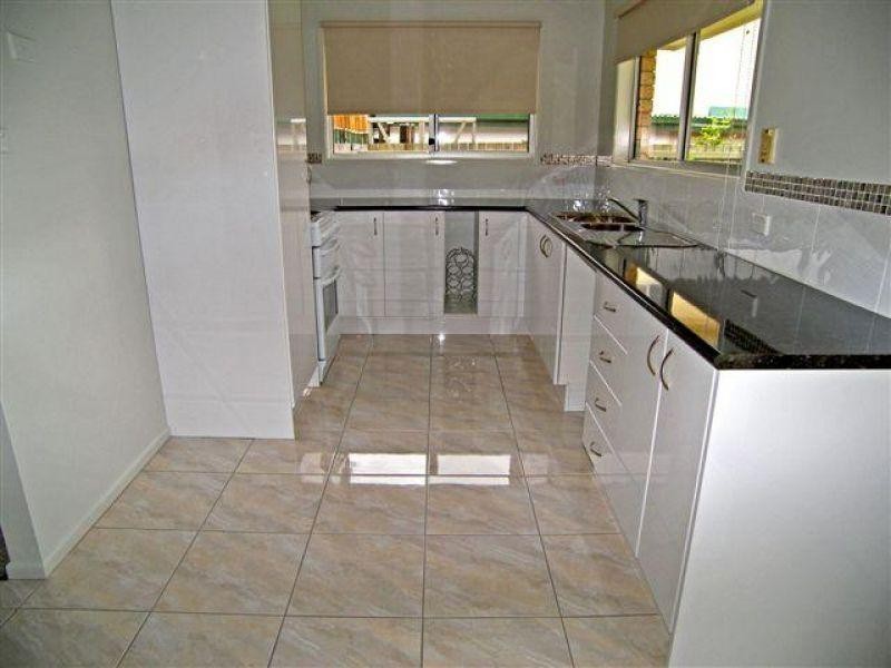 27 Kennedy Drive, Capalaba QLD 4157