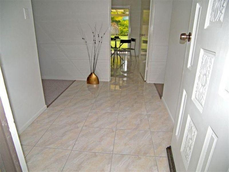 27 Kennedy Drive, Capalaba QLD 4157
