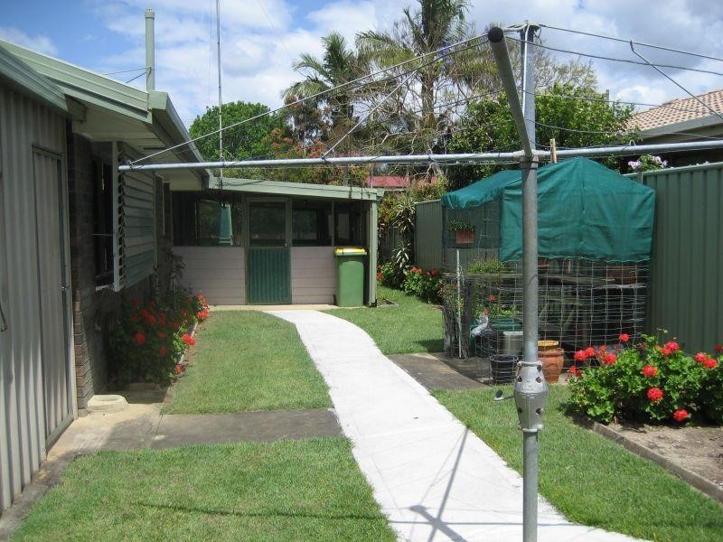 2 Tina, Redland Bay QLD 4165