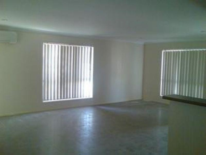 15 Rebecca Circuit, Eagleby QLD 4207