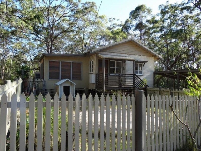 14 Cook Avenue, Russell Island QLD 4184