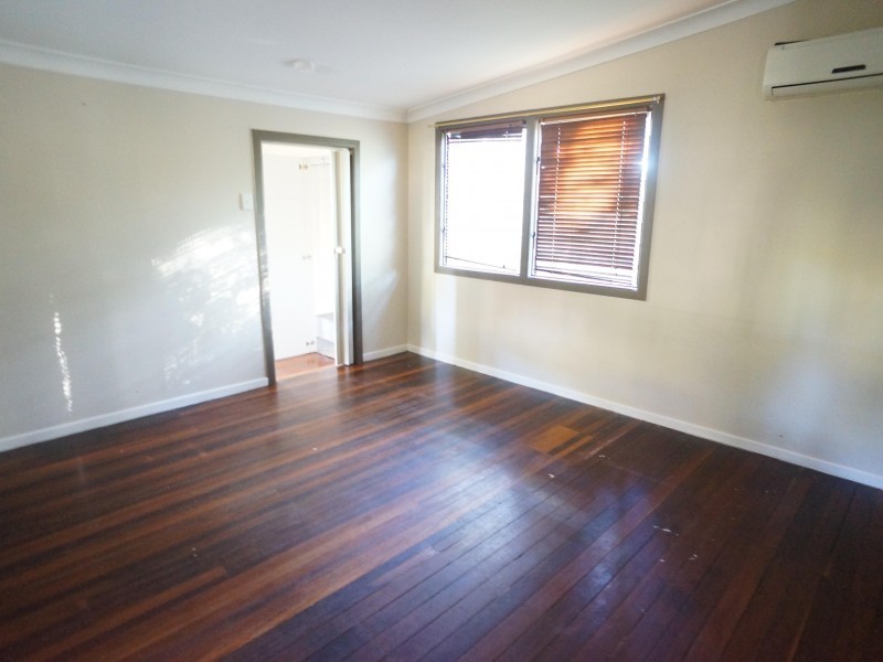 14 Cook Avenue, Russell Island QLD 4184