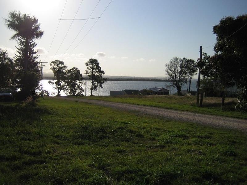 20 Mark Road, Russell Island QLD 4184