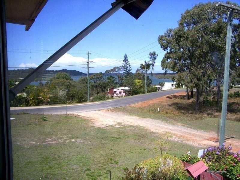 7 The Tor Walk, Russell Island QLD 4184