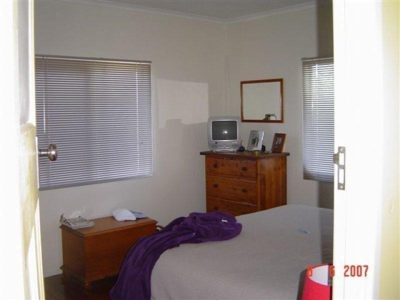 10 Sloop Street, Russell Island QLD 4184