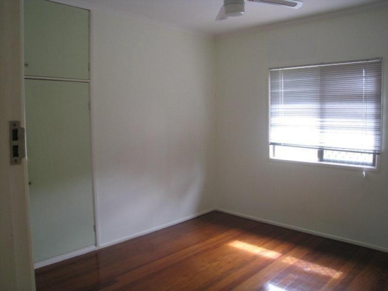 10 Sloop Street, Russell Island QLD 4184