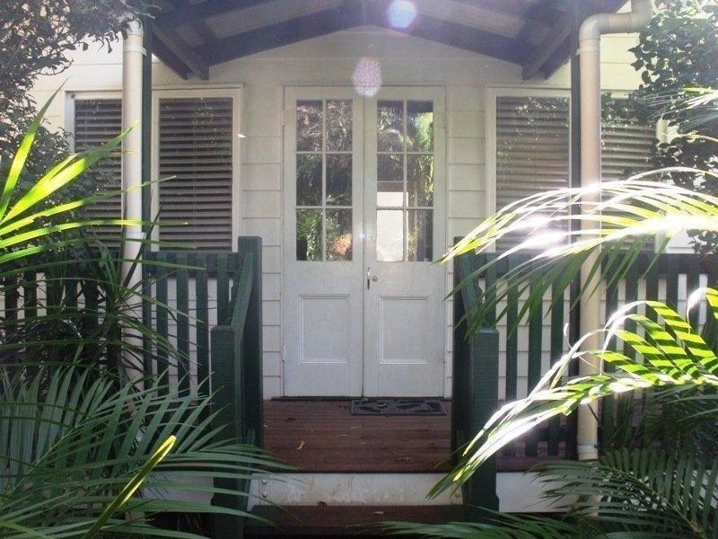 15 Jackson Rd, Russell Island QLD 4184