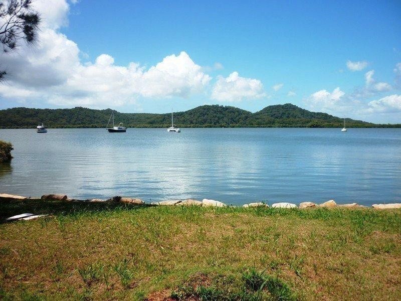 16 Emerson Street, Russell Island QLD 4184