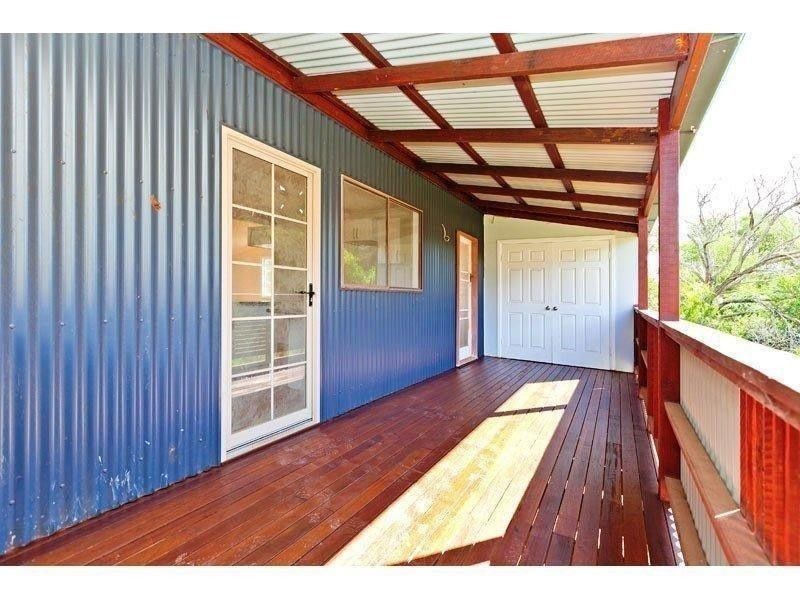 15 Fiji St, Russell Island QLD 4184