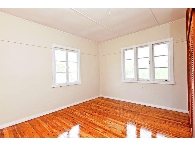 15 Fiji St, Russell Island QLD 4184