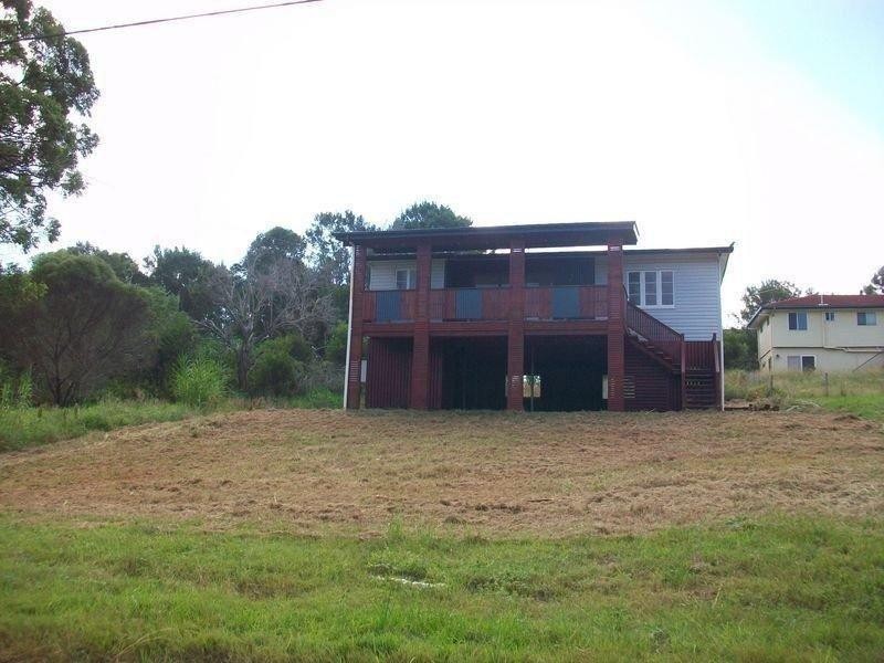 15 Fiji St, Russell Island QLD 4184