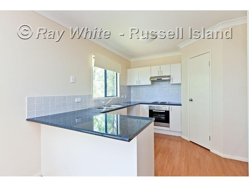 42 Deenya Parade, Russell Island QLD 4184