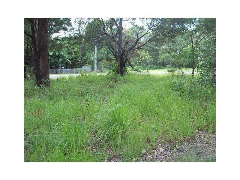 54 Cooee Crescent, Macleay Island QLD 4184