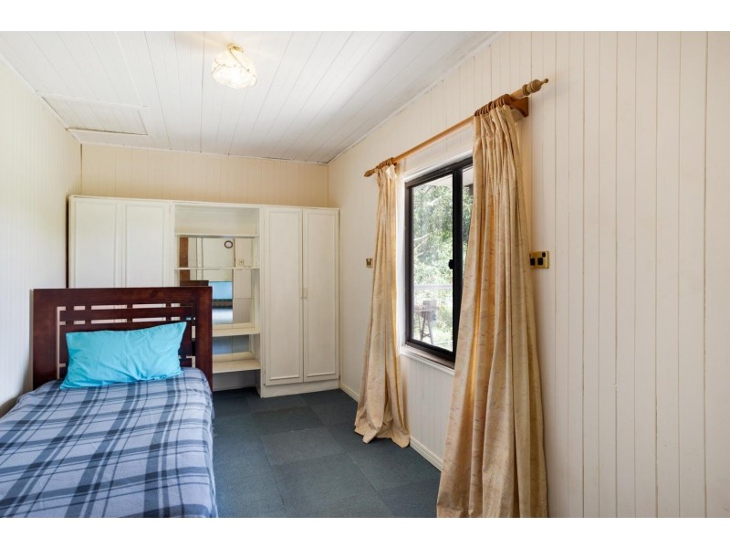 14 Taylor Street, Russell Island QLD 4184