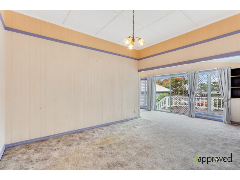 61 Dahlia Street, Cannon Hill QLD 4170