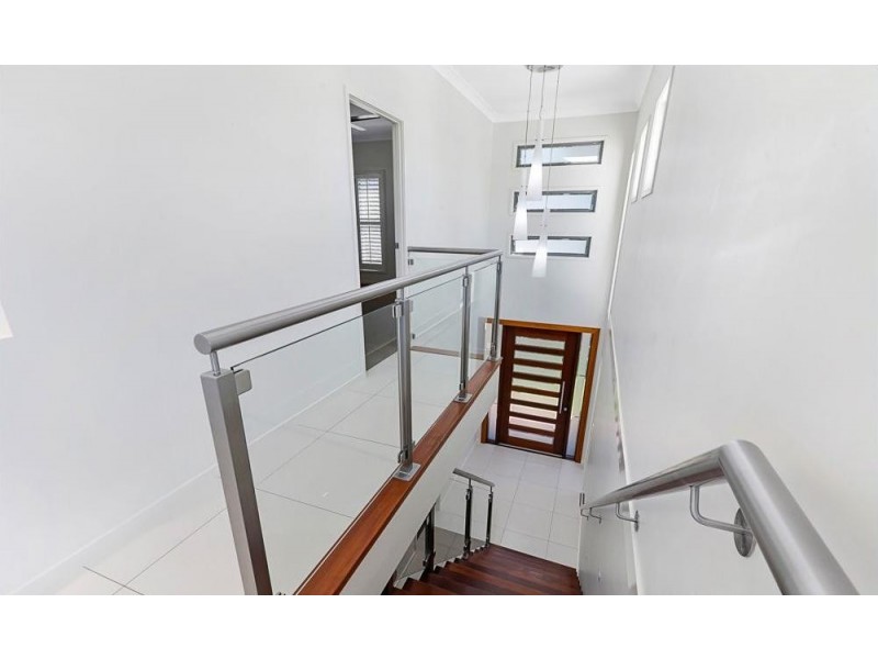 35 Cypress Street, Redland Bay QLD 4165