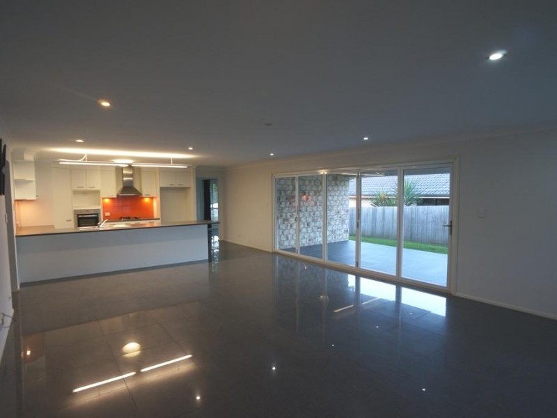 10 Spotted Gum Crescent, Mount Cotton QLD 4165