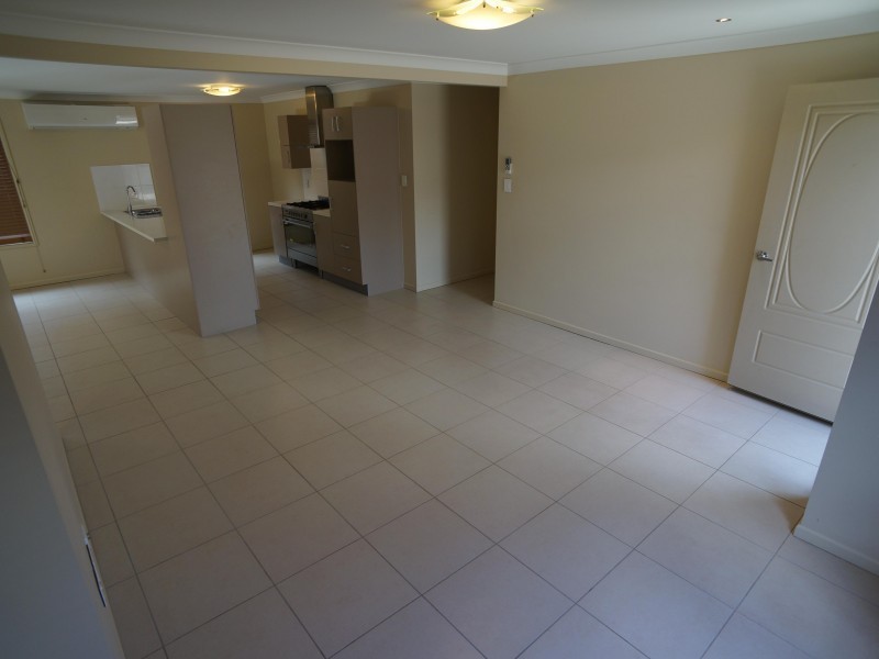 2/145 Allenby Road, Wellington Point QLD 4160