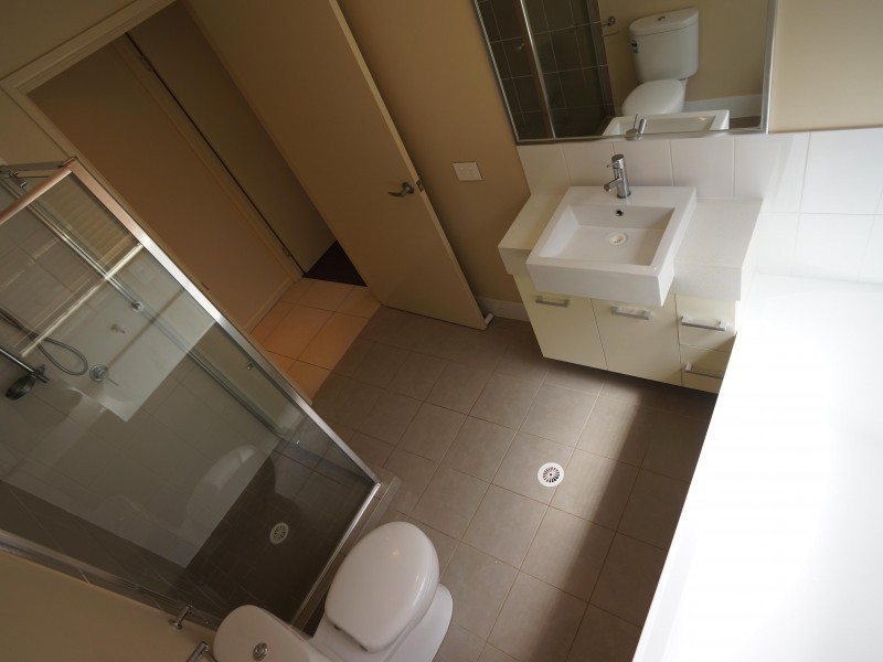 2/145 Allenby Road, Wellington Point QLD 4160