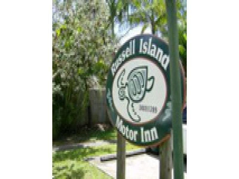 20 High Street, Russell Island QLD 4184