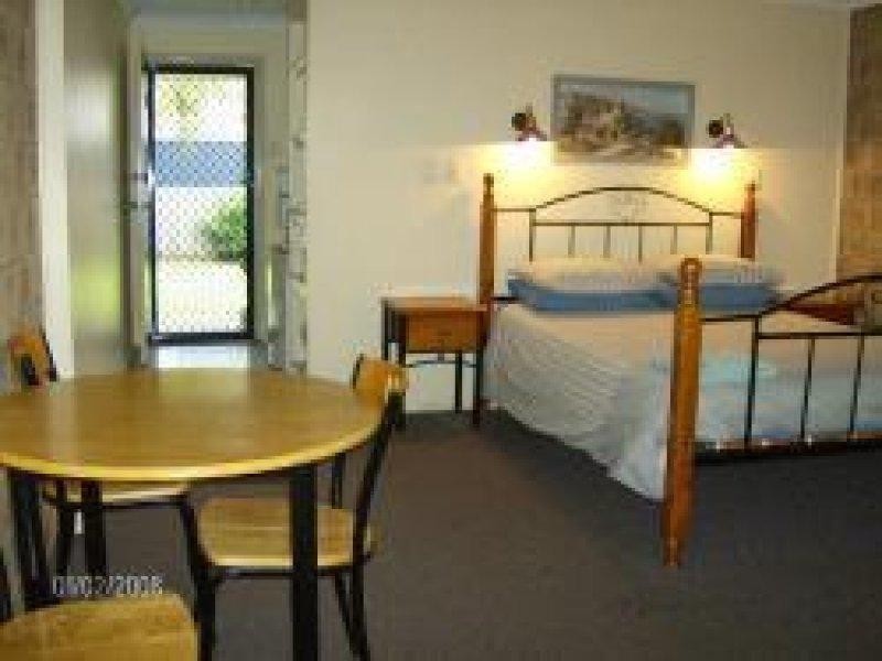 20 High Street, Russell Island QLD 4184