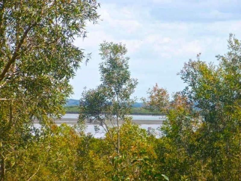 24 Eucalypt Street, Russell Island QLD 4184