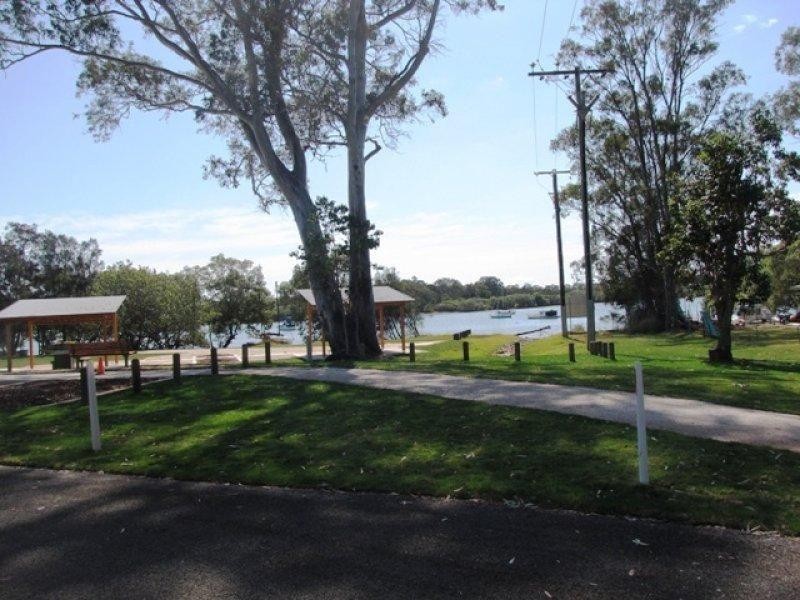 3 Douglas Street, Russell Island QLD 4184