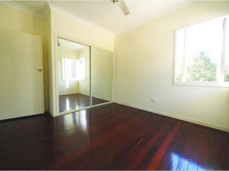 4 Maybrook Ave, Russell Island QLD 4184