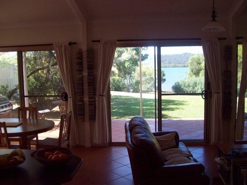 46 CANAIPA POINT DRIVE, Russell Island QLD 4184