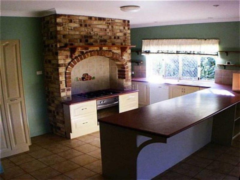 33 CAVENDISH STREET, Russell Island QLD 4184