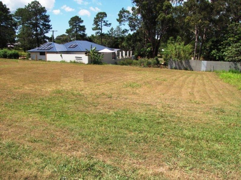 8 Banksia Street, Russell Island QLD 4184