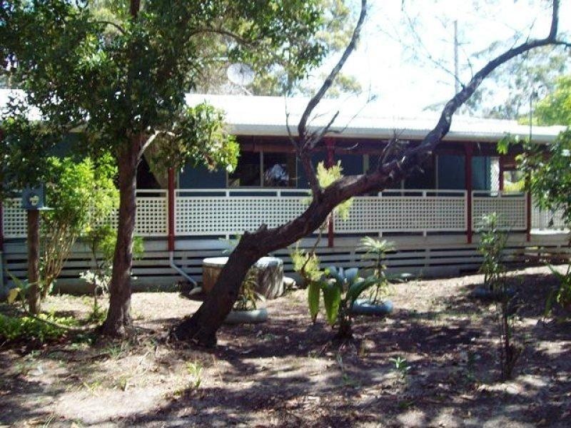 203 CENTRE ROAD, Russell Island QLD 4184