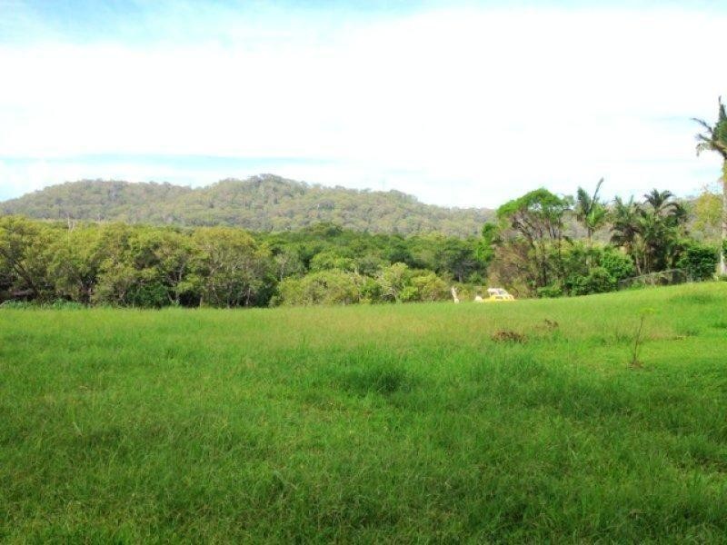137 Canaipa Point Drive, Russell Island QLD 4184