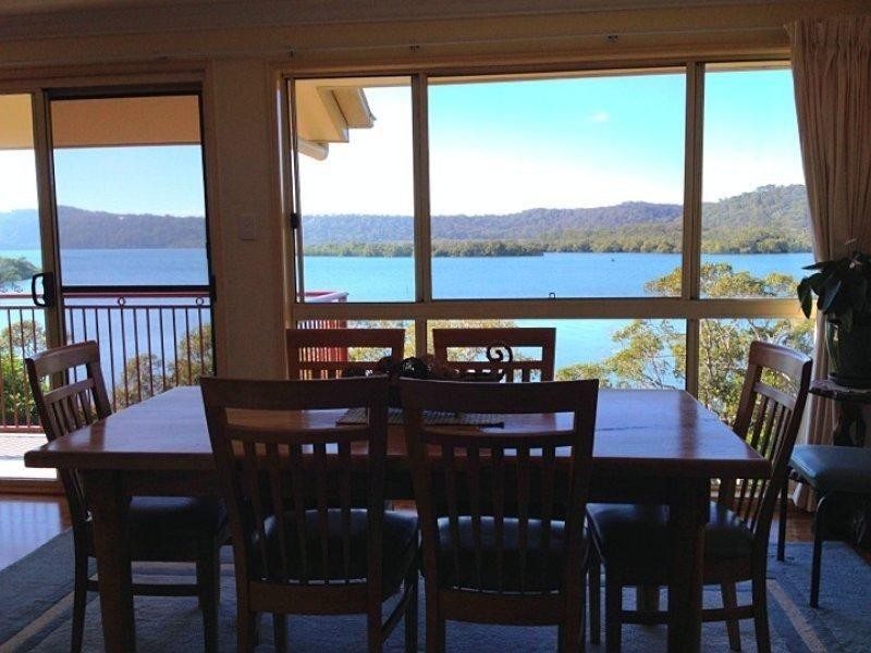 14 OASIS DRIVE, Russell Island QLD 4184