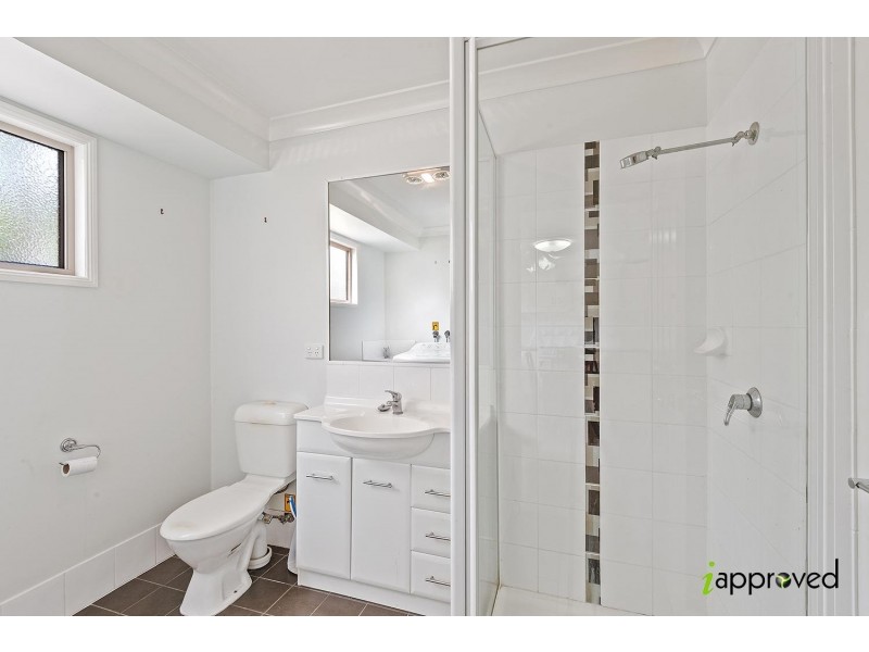 11 Burke Ave, Russell Island QLD 4184
