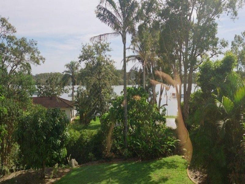 13 BAYVIEW ROAD, Russell Island QLD 4184