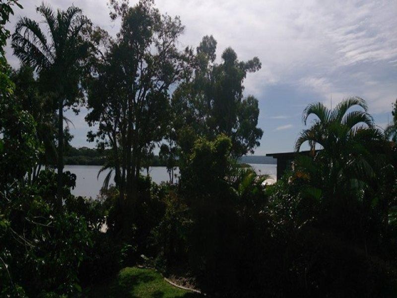 13 BAYVIEW ROAD, Russell Island QLD 4184