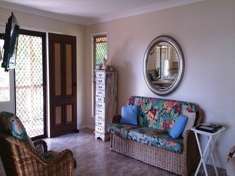 13 BAYVIEW ROAD, Russell Island QLD 4184