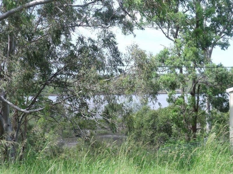 70 Crescent Drive, Russell Island QLD 4184