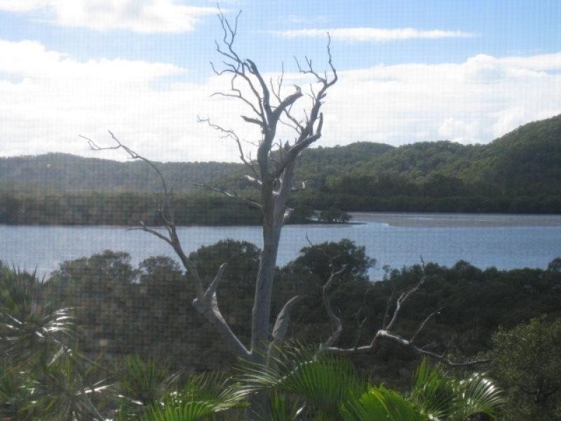 19 Aquamarine Ave, Russell Island QLD 4184